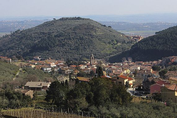 Una panoramiuca di Buti