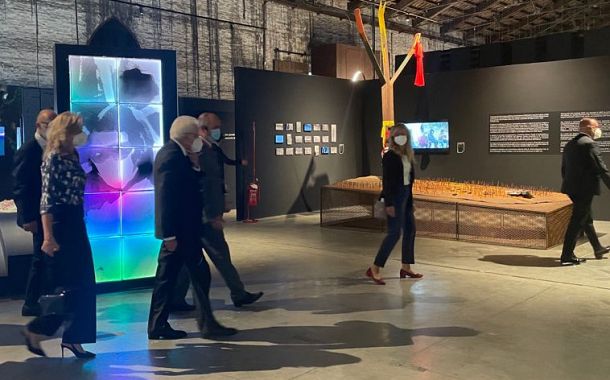 Mattarella in visita al Laboratorio Peccioli alla Biennale di Venezia