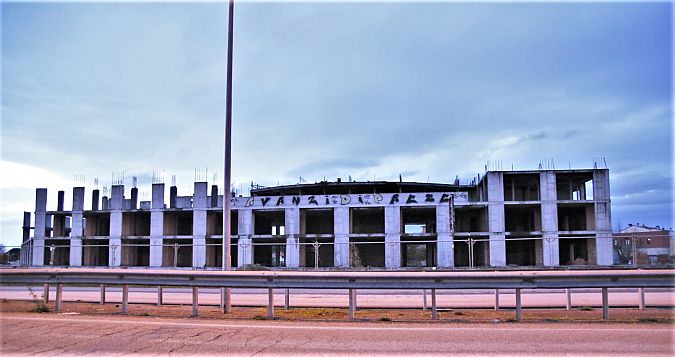 L'edificio ripulito in viale Europa