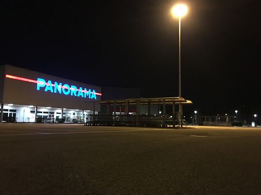 Parcheggio di un supermercato, Pontedera