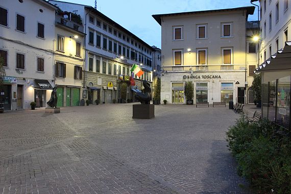 Piazza Cavour